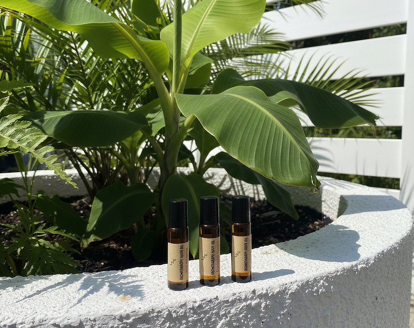 Holiday Bundle - 6 Stunning Skincare Products for Travel 10 Holiday Bundle - 6 Stunning Skincare Products for Travel - Image 9